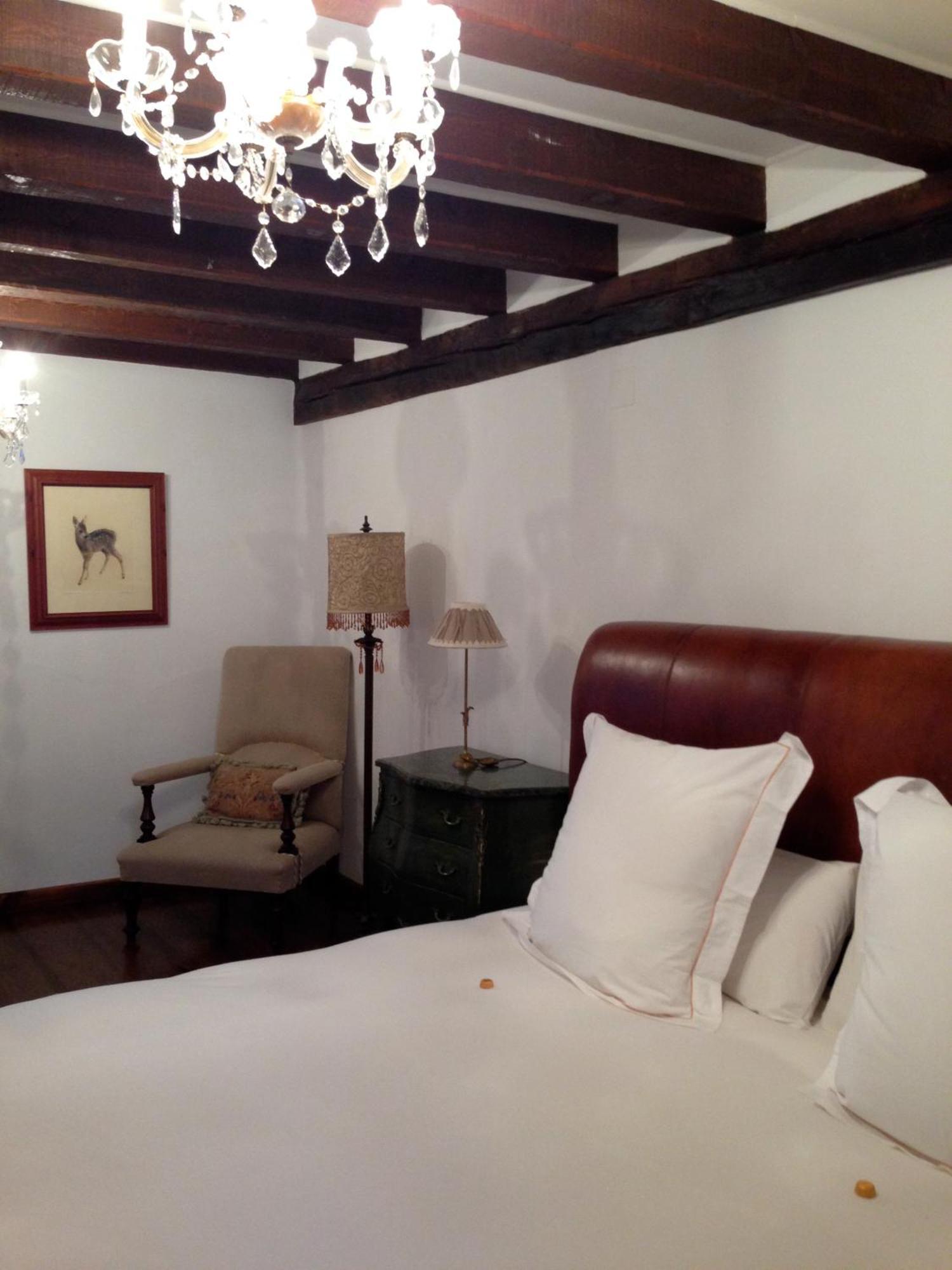 Besiberri Hotel Arties Ngoại thất bức ảnh